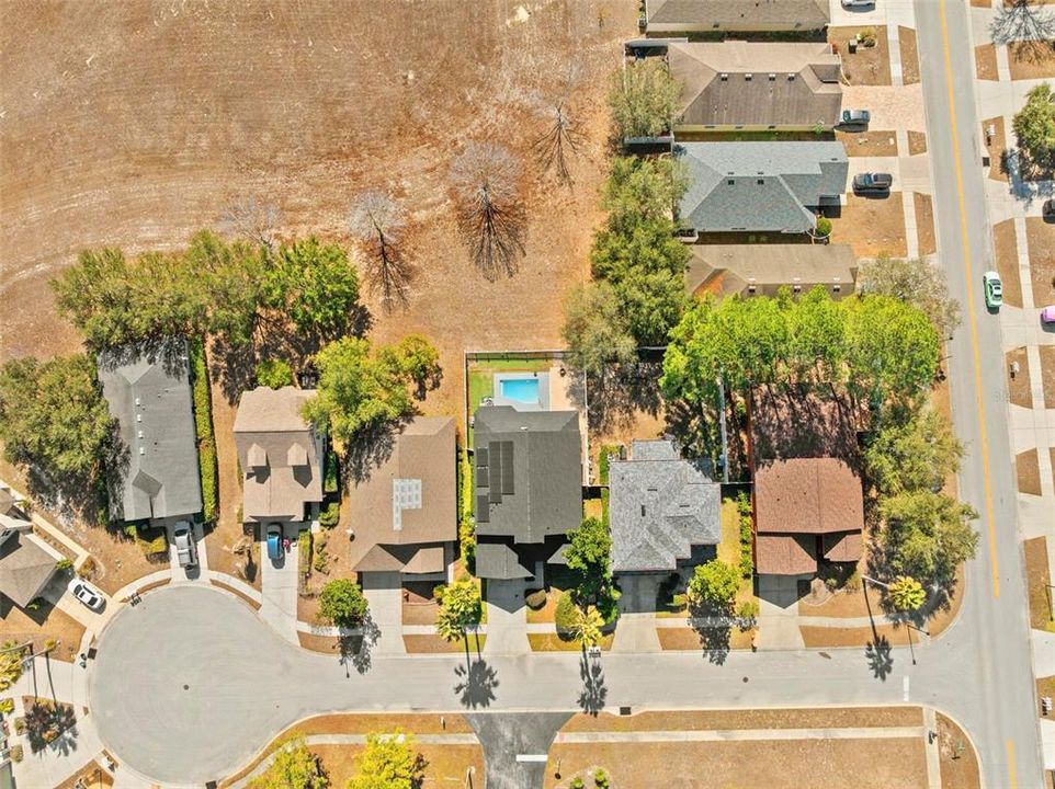 Activo con contrato: $329,000 (4 camas, 3 baños, 2349 Pies cuadrados)