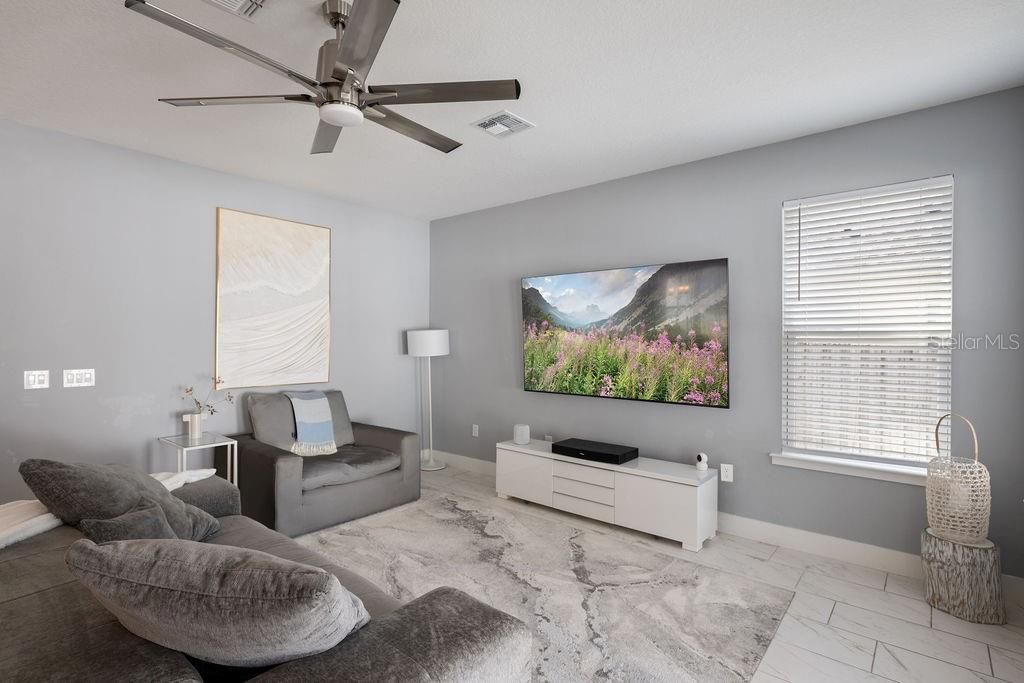For Sale: $915,000 (5 beds, 3 baths, 2327 Square Feet)