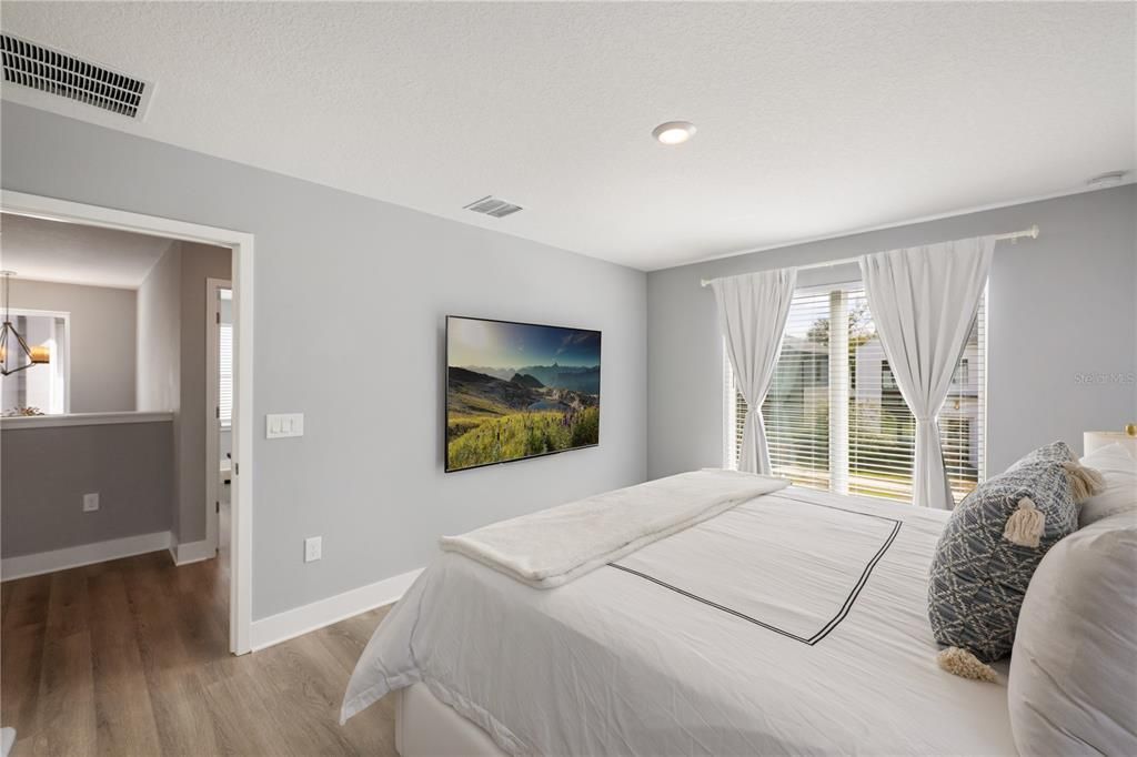 For Sale: $915,000 (5 beds, 3 baths, 2327 Square Feet)