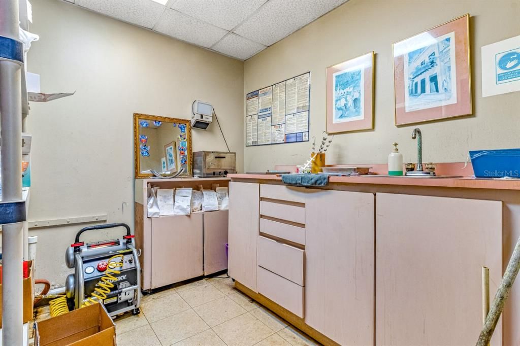 En Venta: $250,000 (0 camas, 0 baños, 1044 Pies cuadrados)