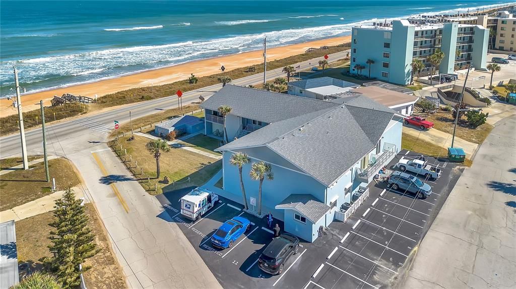 For Sale: $250,000 (1 beds, 1 baths, 608 Square Feet)