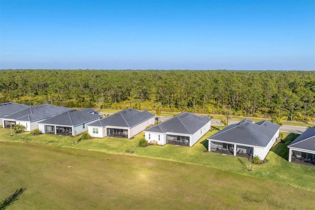 Activo con contrato: $569,000 (4 camas, 3 baños, 2247 Pies cuadrados)