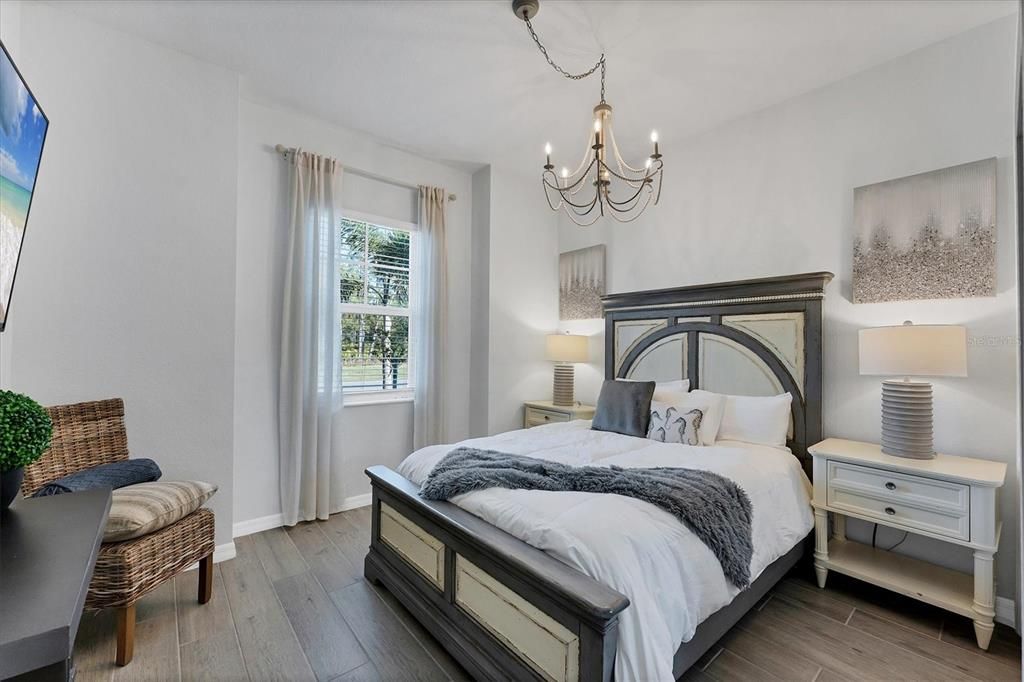 Activo con contrato: $569,000 (4 camas, 3 baños, 2247 Pies cuadrados)