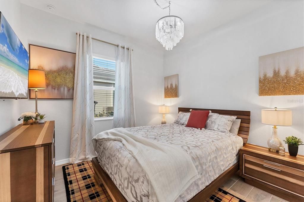 Activo con contrato: $569,000 (4 camas, 3 baños, 2247 Pies cuadrados)