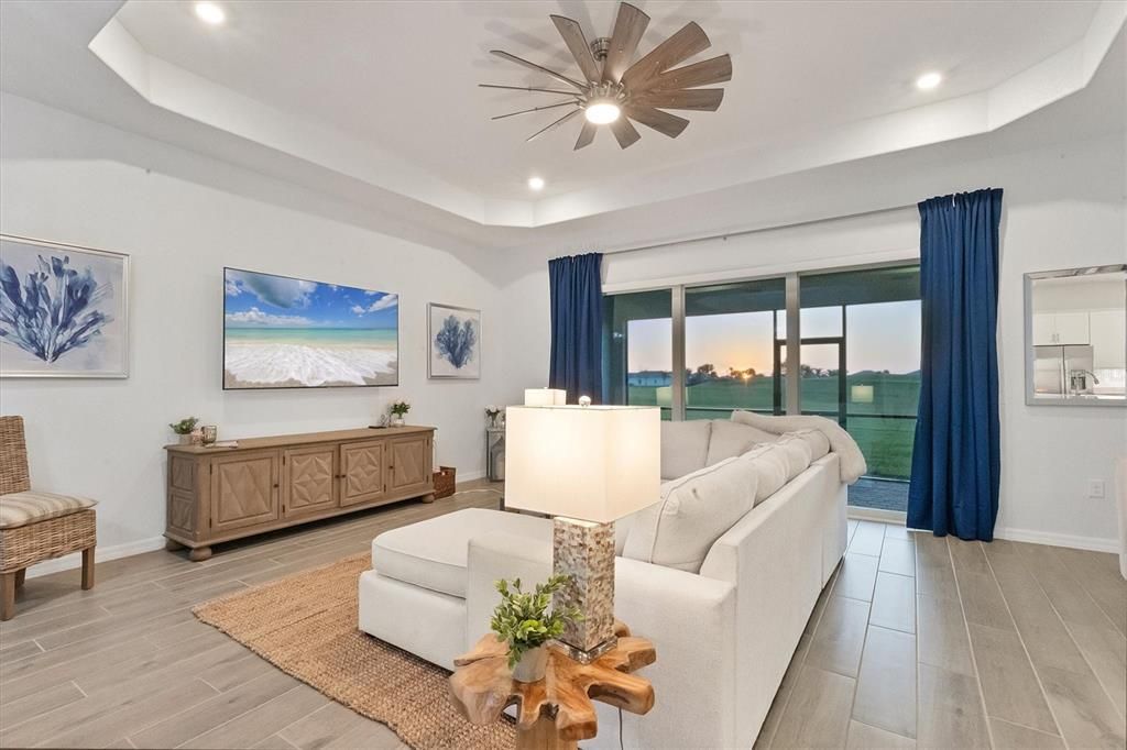 Activo con contrato: $569,000 (4 camas, 3 baños, 2247 Pies cuadrados)