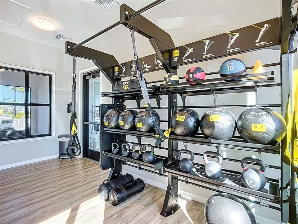 For Rent: $2,844 (3 beds, 2 baths, 2077 Square Feet)
