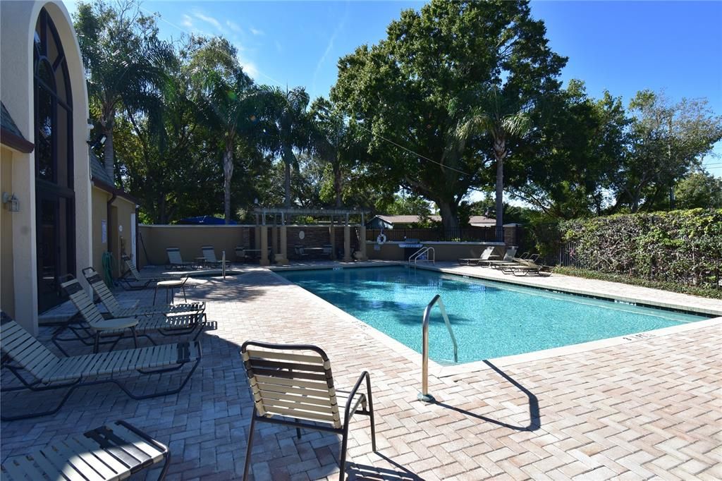 Под контрактом: $1,600 (2 спален, 2 ванн, 901 Квадратных фут)