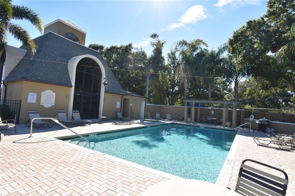 Под контрактом: $1,600 (2 спален, 2 ванн, 901 Квадратных фут)