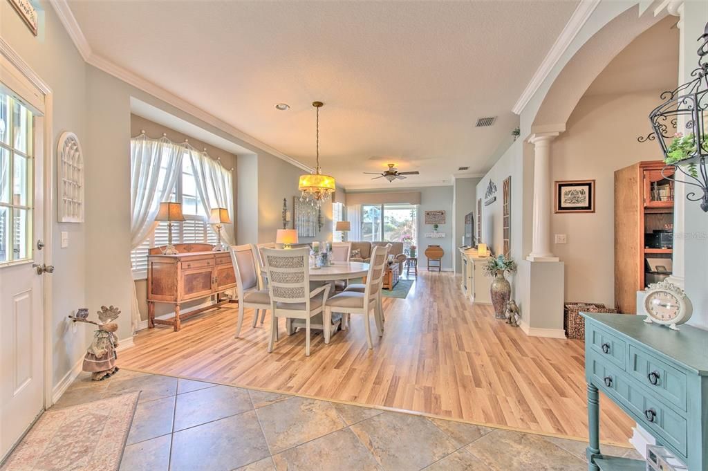 待售: $349,000 (2 贝兹, 2 浴室, 1544 平方英尺)