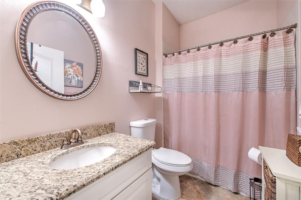 待售: $349,000 (2 贝兹, 2 浴室, 1544 平方英尺)