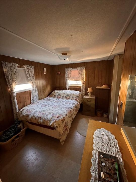 На продажу: $59,500 (2 спален, 1 ванн, 564 Квадратных фут)