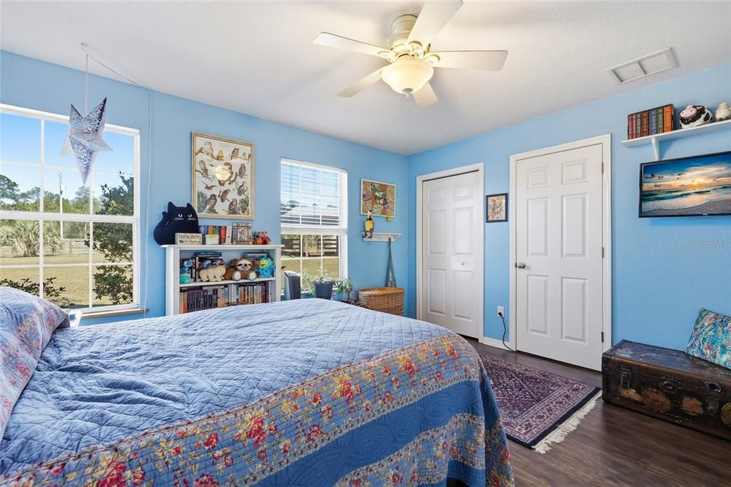 For Sale: $659,000 (4 beds, 3 baths, 2594 Square Feet)