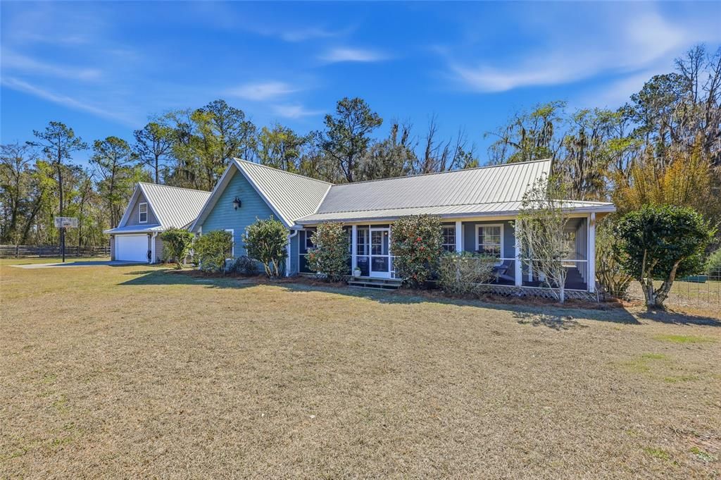 For Sale: $659,000 (4 beds, 3 baths, 2594 Square Feet)