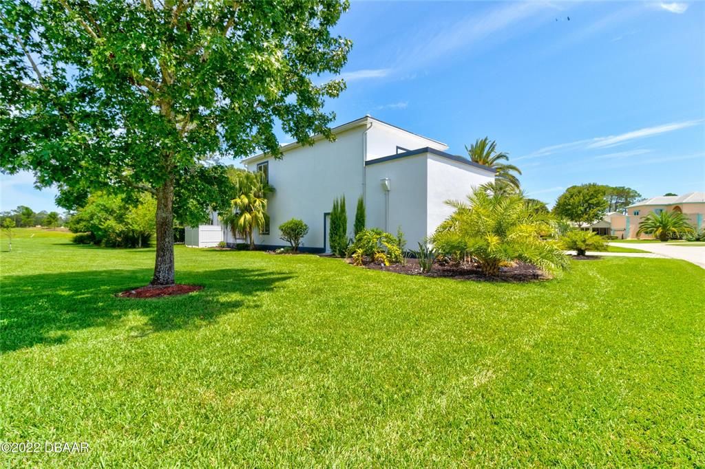 En Venta: $849,900 (3 camas, 3 baños, 3596 Pies cuadrados)