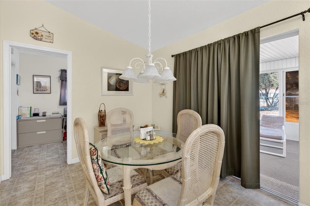 En Venta: $235,000 (2 camas, 2 baños, 1452 Pies cuadrados)
