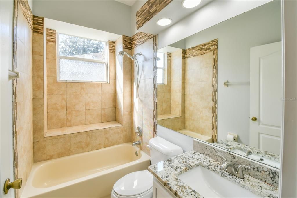 En Venta: $718,000 (4 camas, 3 baños, 2763 Pies cuadrados)