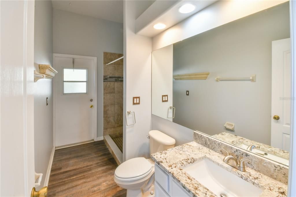 En Venta: $718,000 (4 camas, 3 baños, 2763 Pies cuadrados)