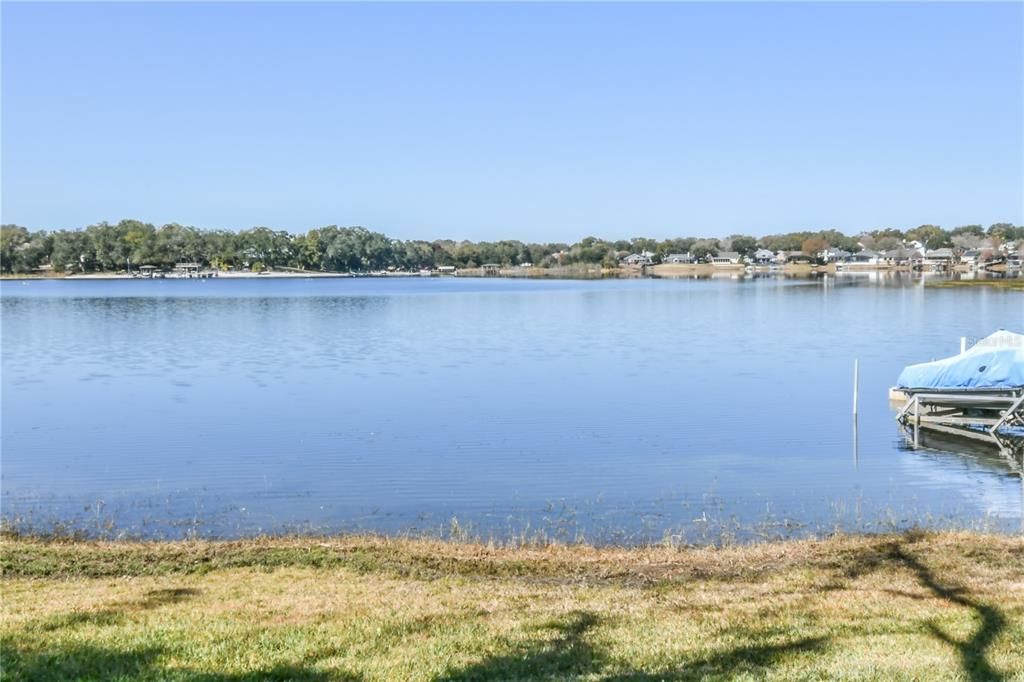 En Venta: $718,000 (4 camas, 3 baños, 2763 Pies cuadrados)