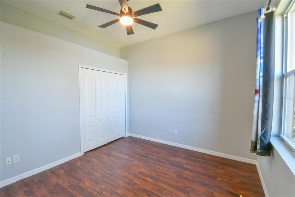 En Venta: $718,000 (4 camas, 3 baños, 2763 Pies cuadrados)