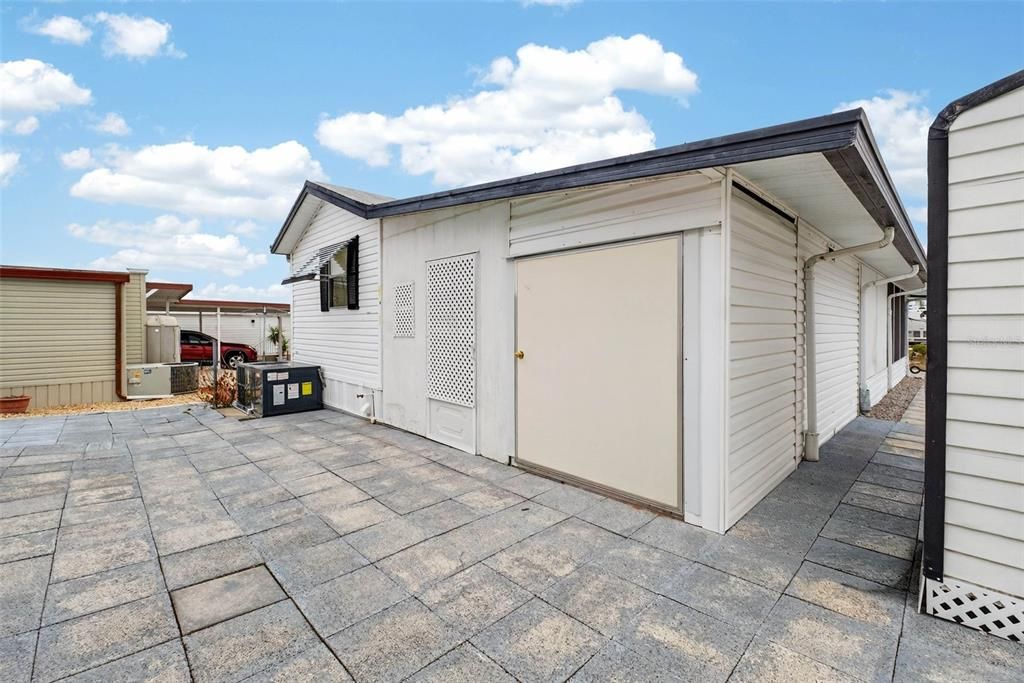 На продажу: $99,900 (2 спален, 1 ванн, 492 Квадратных фут)