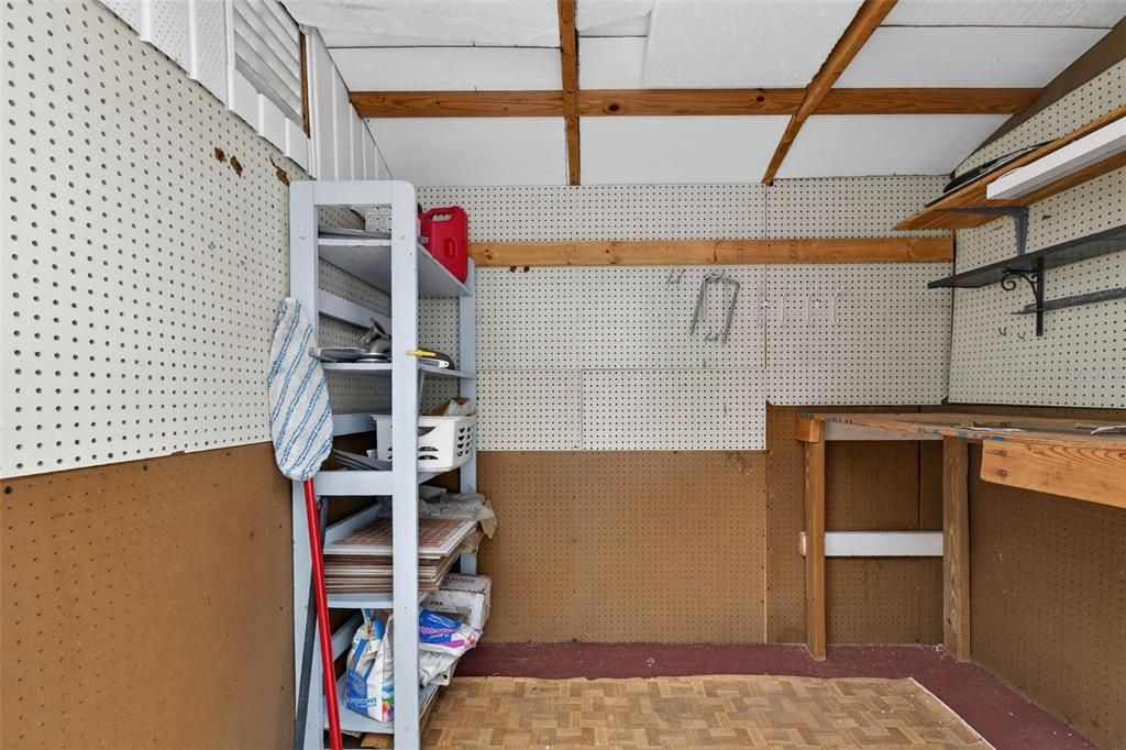 На продажу: $99,900 (2 спален, 1 ванн, 492 Квадратных фут)