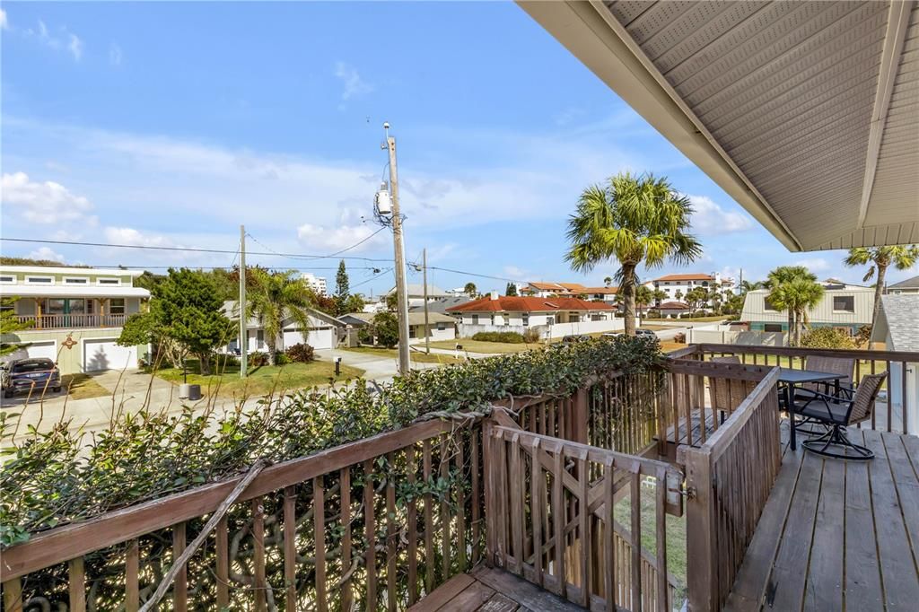 For Sale: $1,100,000 (4 beds, 3 baths, 1970 Square Feet)