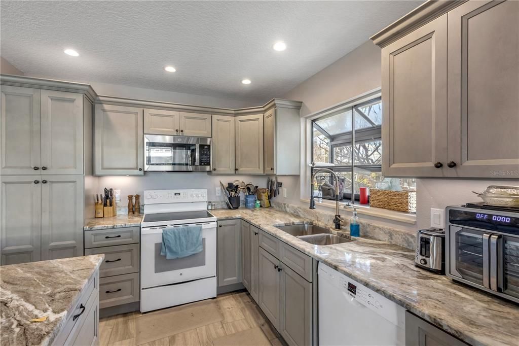 For Sale: $1,100,000 (4 beds, 3 baths, 1970 Square Feet)