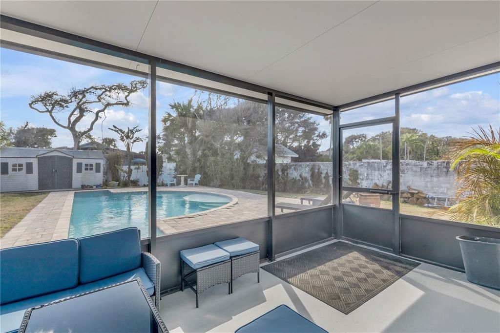 For Sale: $1,100,000 (4 beds, 3 baths, 1970 Square Feet)