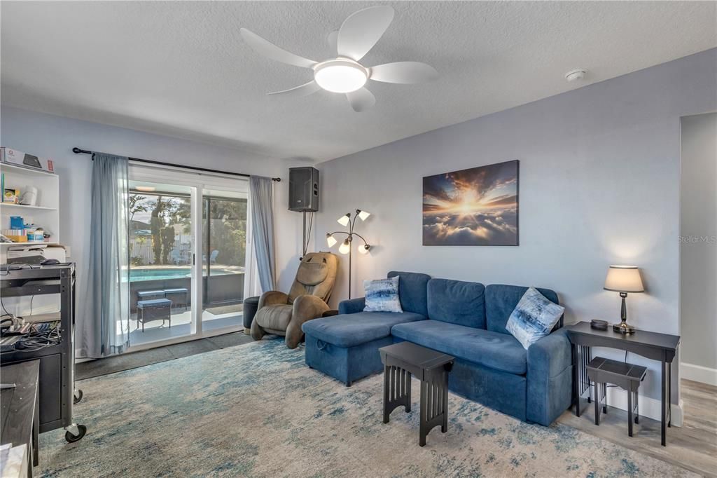 For Sale: $1,100,000 (4 beds, 3 baths, 1970 Square Feet)