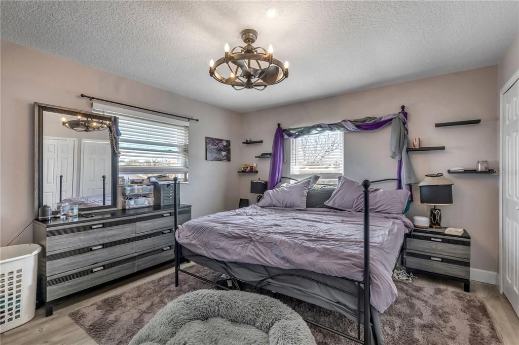 For Sale: $1,100,000 (4 beds, 3 baths, 1970 Square Feet)