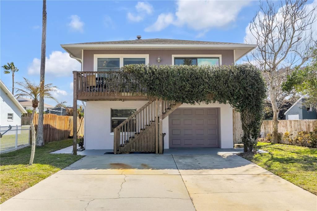 For Sale: $1,100,000 (4 beds, 3 baths, 1970 Square Feet)