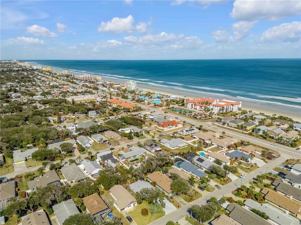 For Sale: $1,100,000 (4 beds, 3 baths, 1970 Square Feet)