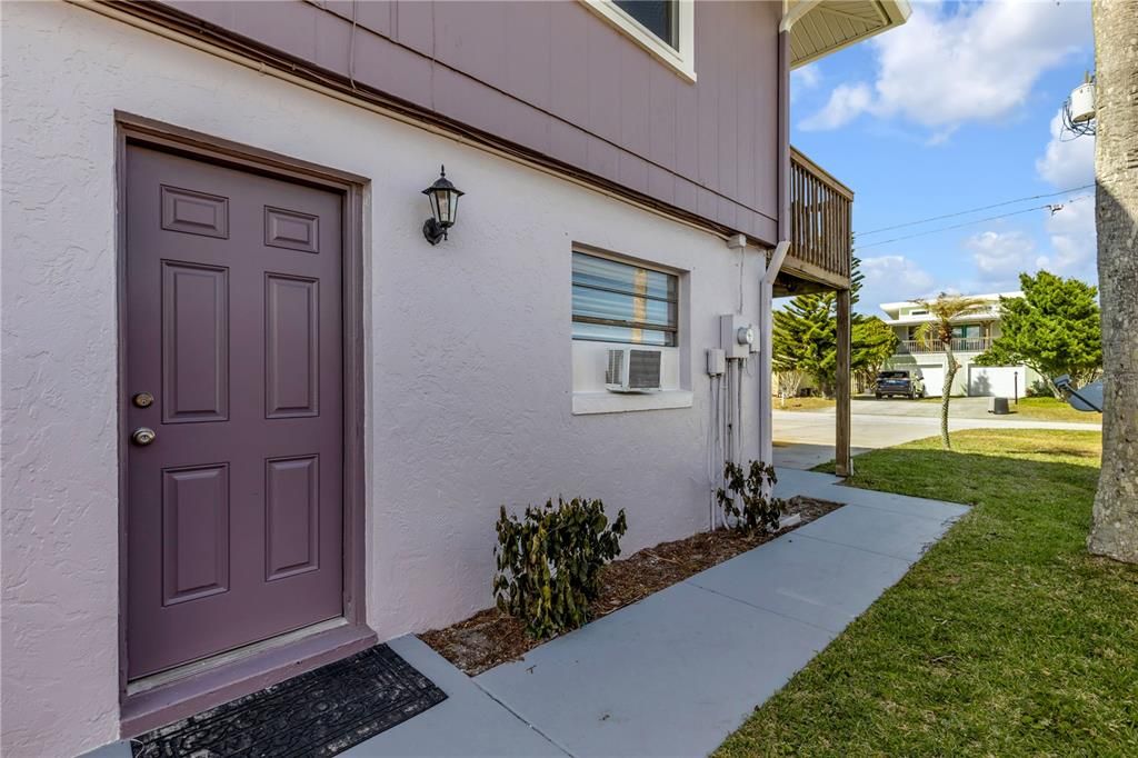 For Sale: $1,100,000 (4 beds, 3 baths, 1970 Square Feet)