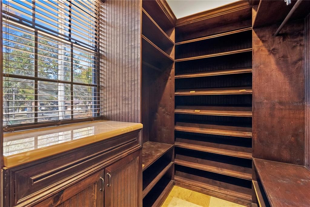 For Sale: $1,100,000 (4 beds, 4 baths, 3632 Square Feet)
