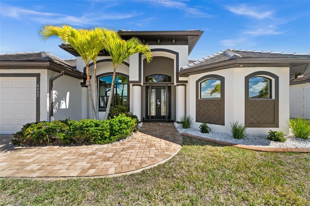 Под контрактом: $749,000 (3 спален, 2 ванн, 2191 Квадратных фут)
