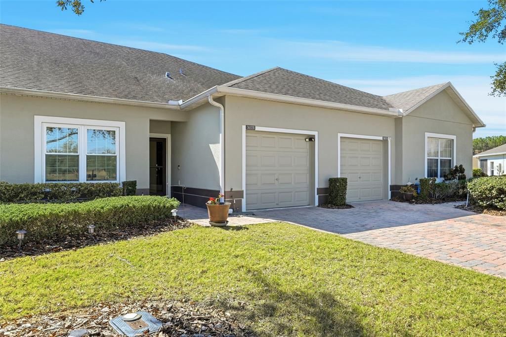 Active With Contract: $257,500 (2 beds, 2 baths, 1374 Square Feet)
