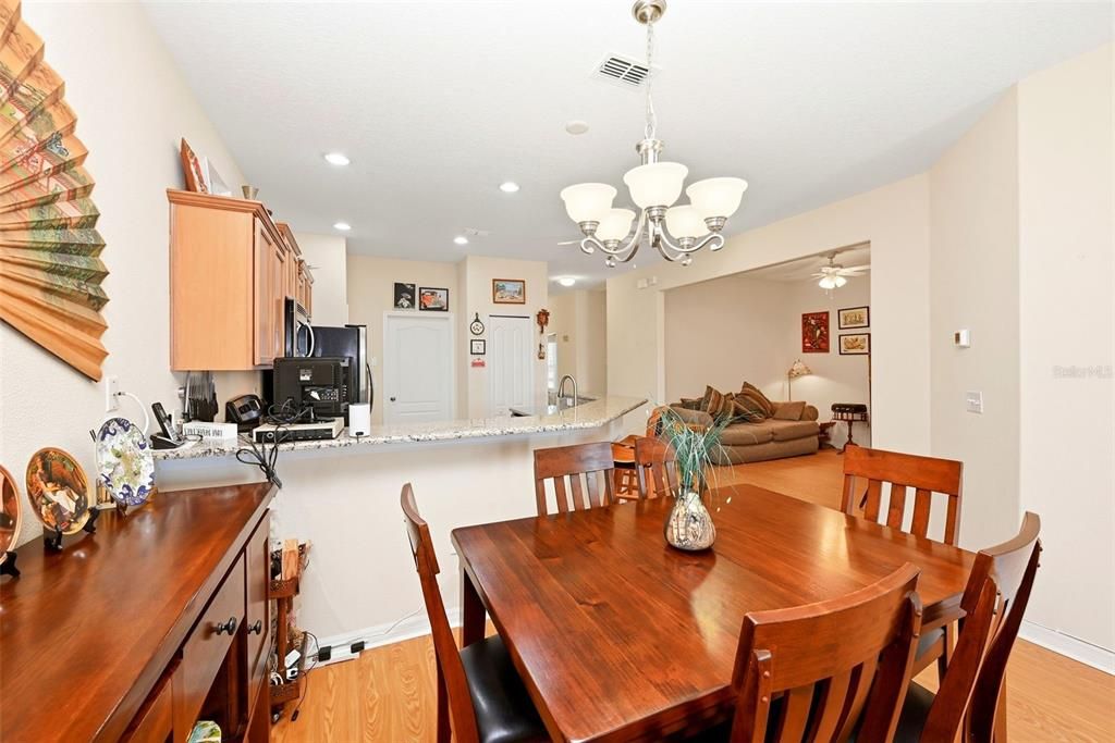 Active With Contract: $257,500 (2 beds, 2 baths, 1374 Square Feet)