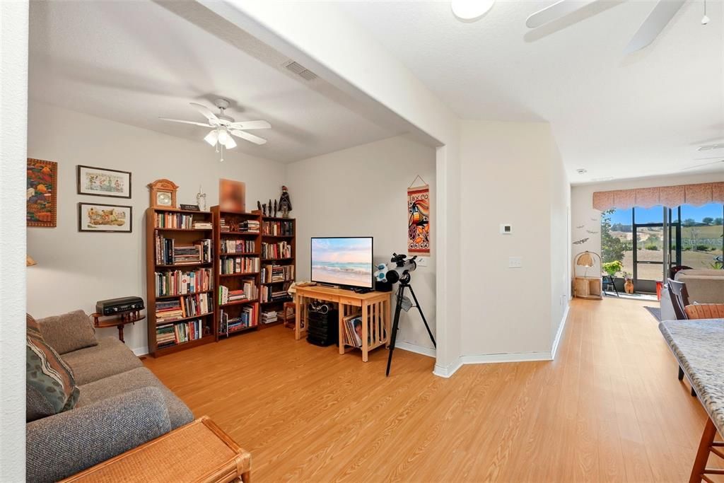 Active With Contract: $257,500 (2 beds, 2 baths, 1374 Square Feet)