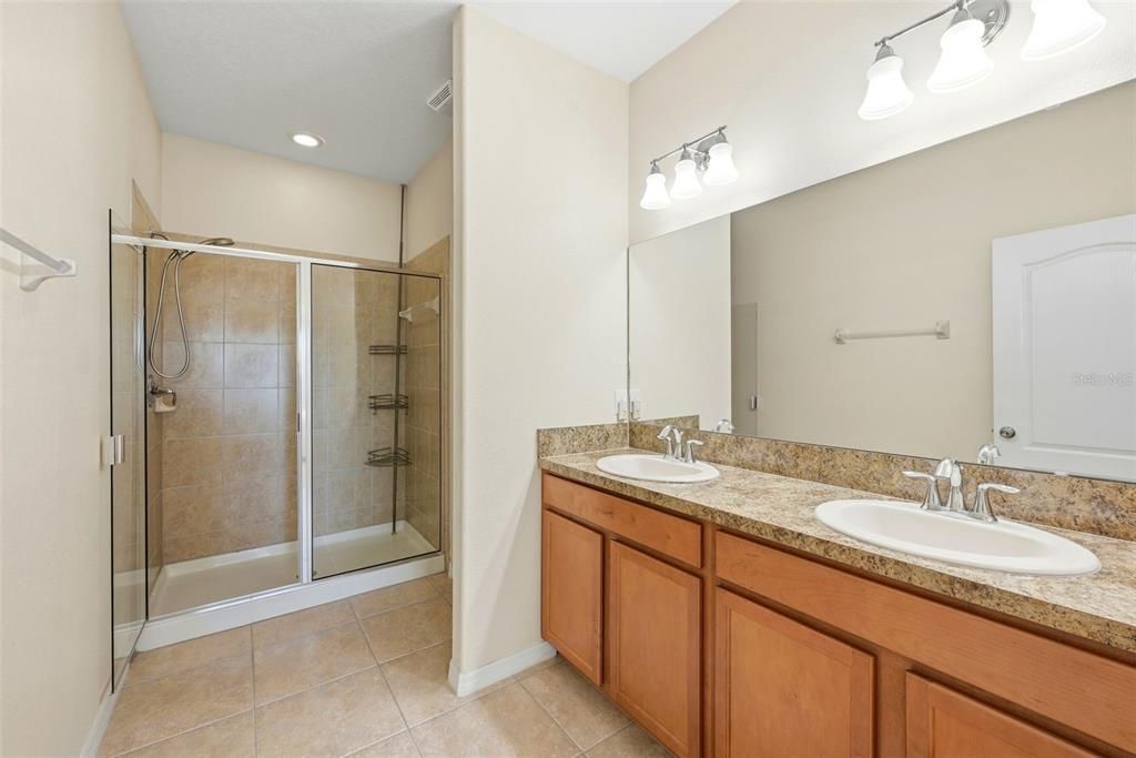 Active With Contract: $257,500 (2 beds, 2 baths, 1374 Square Feet)