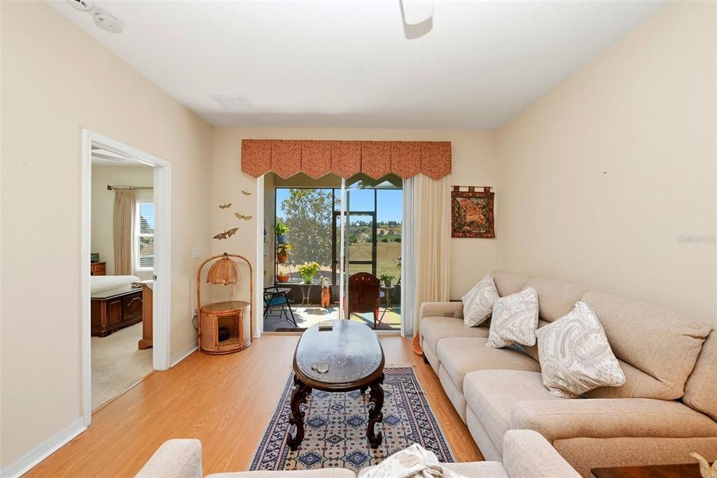 Active With Contract: $257,500 (2 beds, 2 baths, 1374 Square Feet)