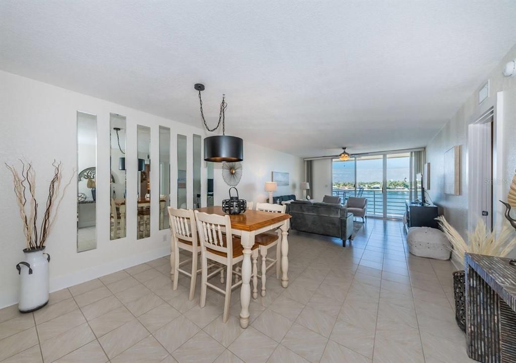 For Rent: $7,460 (2 beds, 2 baths, 1215 Square Feet)
