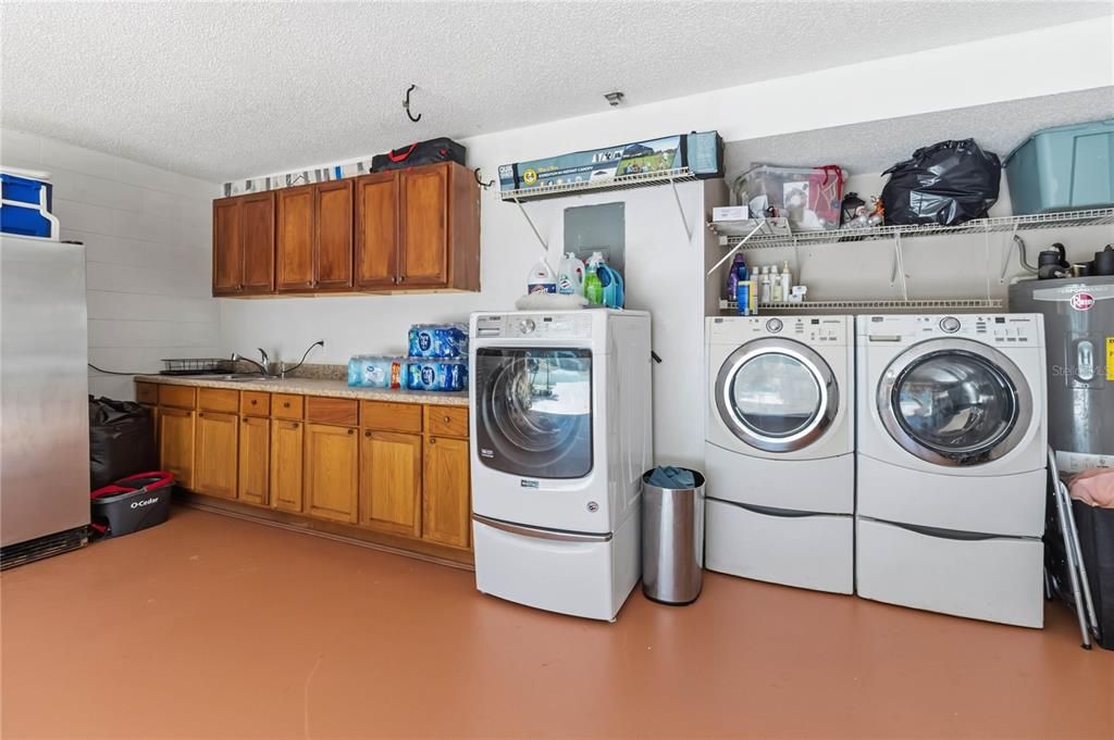 На продажу: $459,000 (4 спален, 2 ванн, 2008 Квадратных фут)