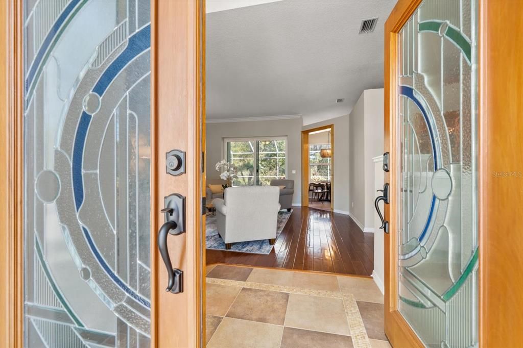 En Venta: $915,000 (4 camas, 3 baños, 2795 Pies cuadrados)