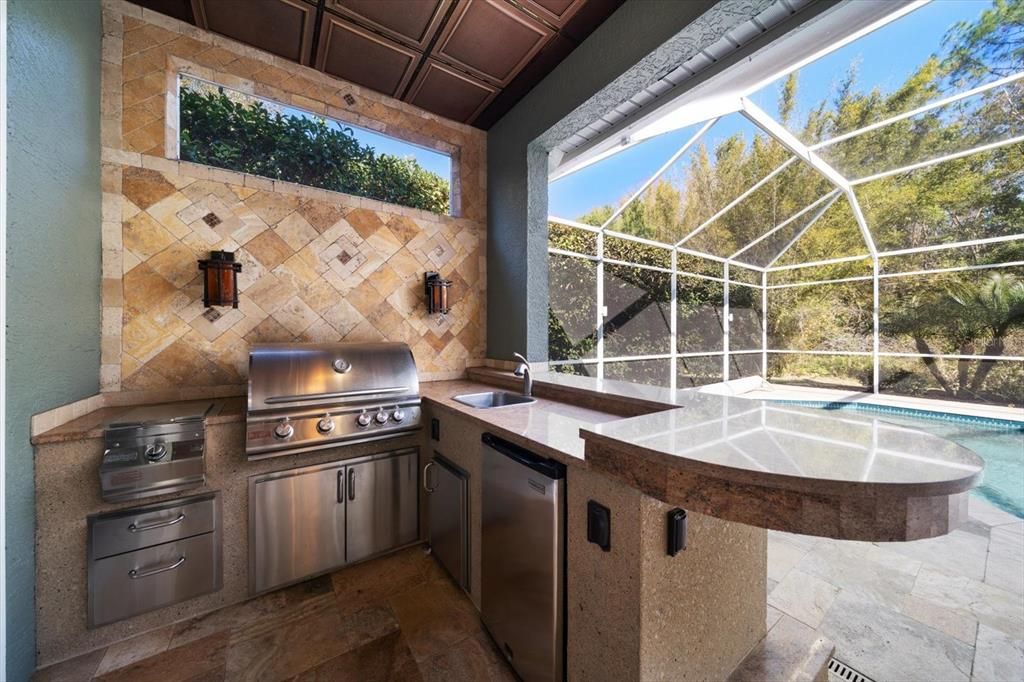 En Venta: $915,000 (4 camas, 3 baños, 2795 Pies cuadrados)