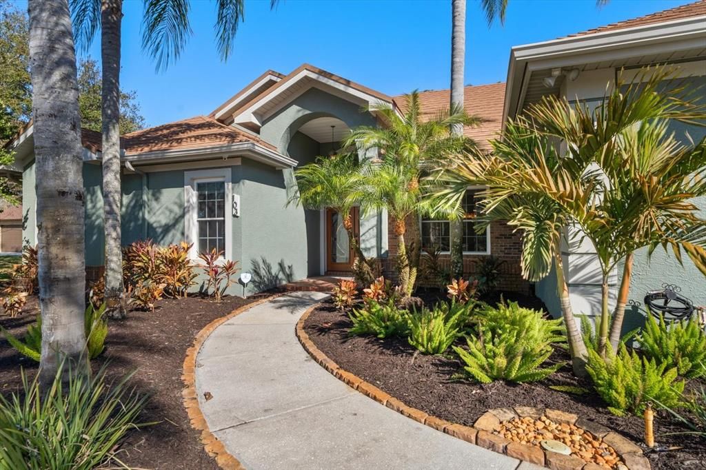 En Venta: $915,000 (4 camas, 3 baños, 2795 Pies cuadrados)