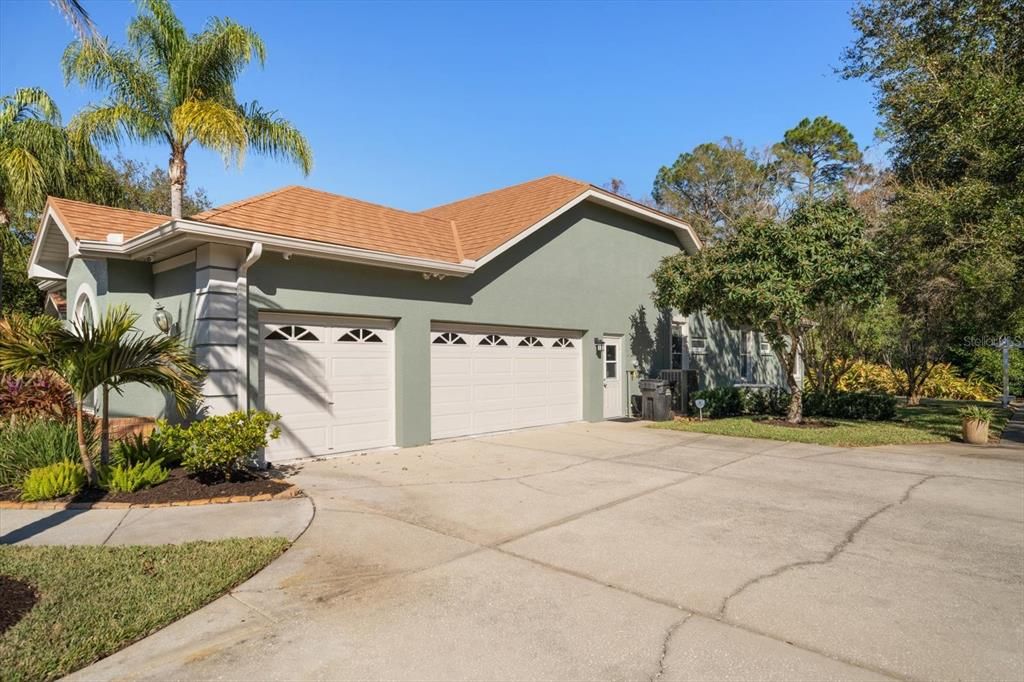 En Venta: $915,000 (4 camas, 3 baños, 2795 Pies cuadrados)