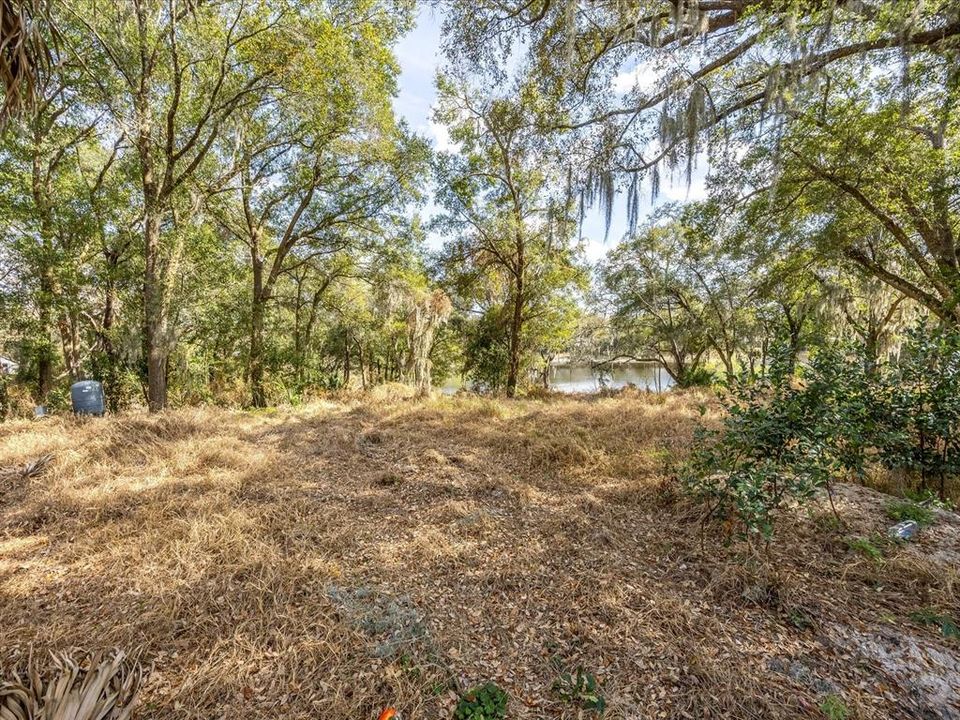待售: $399,000 (2.11 acres)