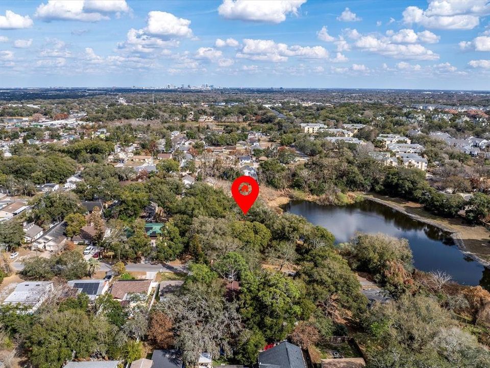 待售: $399,000 (2.11 acres)