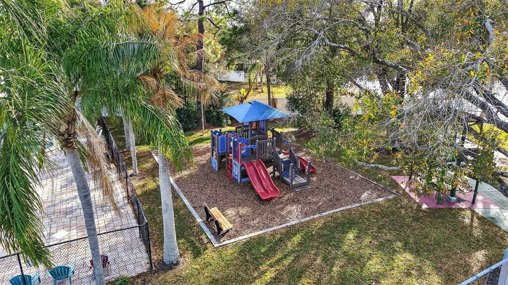 En Venta: $180,000 (2 camas, 2 baños, 915 Pies cuadrados)