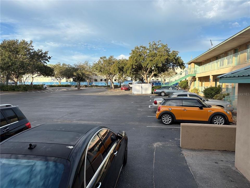 For Rent: $1,650 (2 beds, 2 baths, 920 Square Feet)
